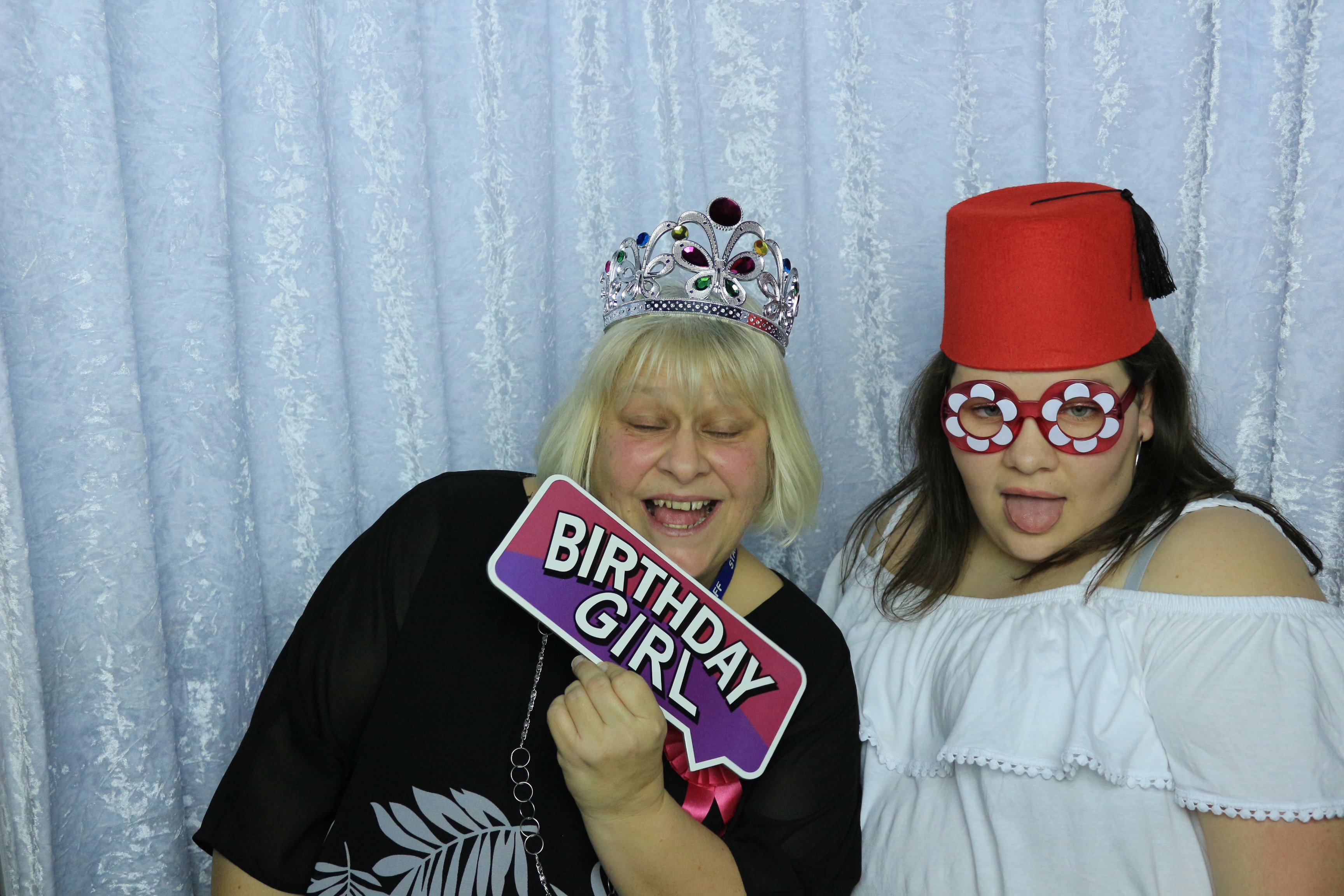 Ali’s 50th Birthday - Images | View more photos from the event at gallery.partydelightsphotobooth.co.uk/u/PartyDelightsPhotoBooth/Ali’s-50th-Birthday-Images